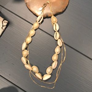 Pucca necklace with gold chain